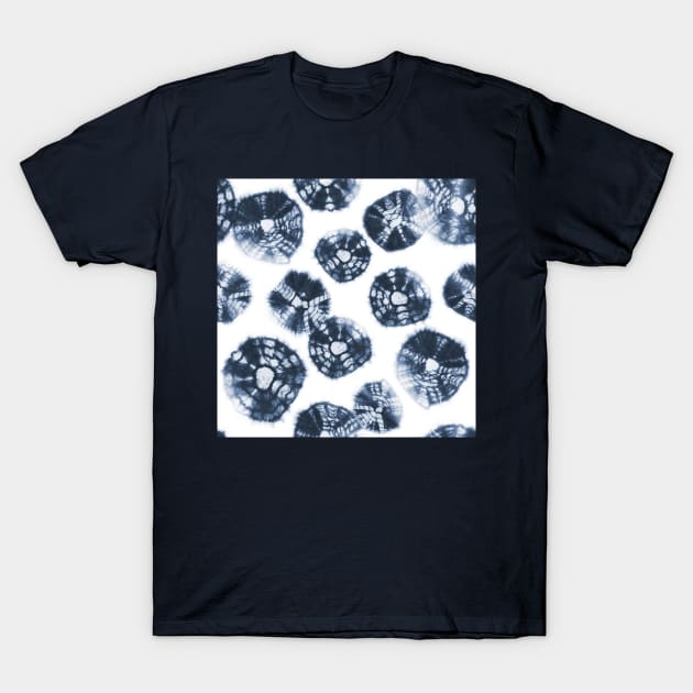 Shibori Kumo tie dye dark navy blue dots over white T-Shirt by marufemia